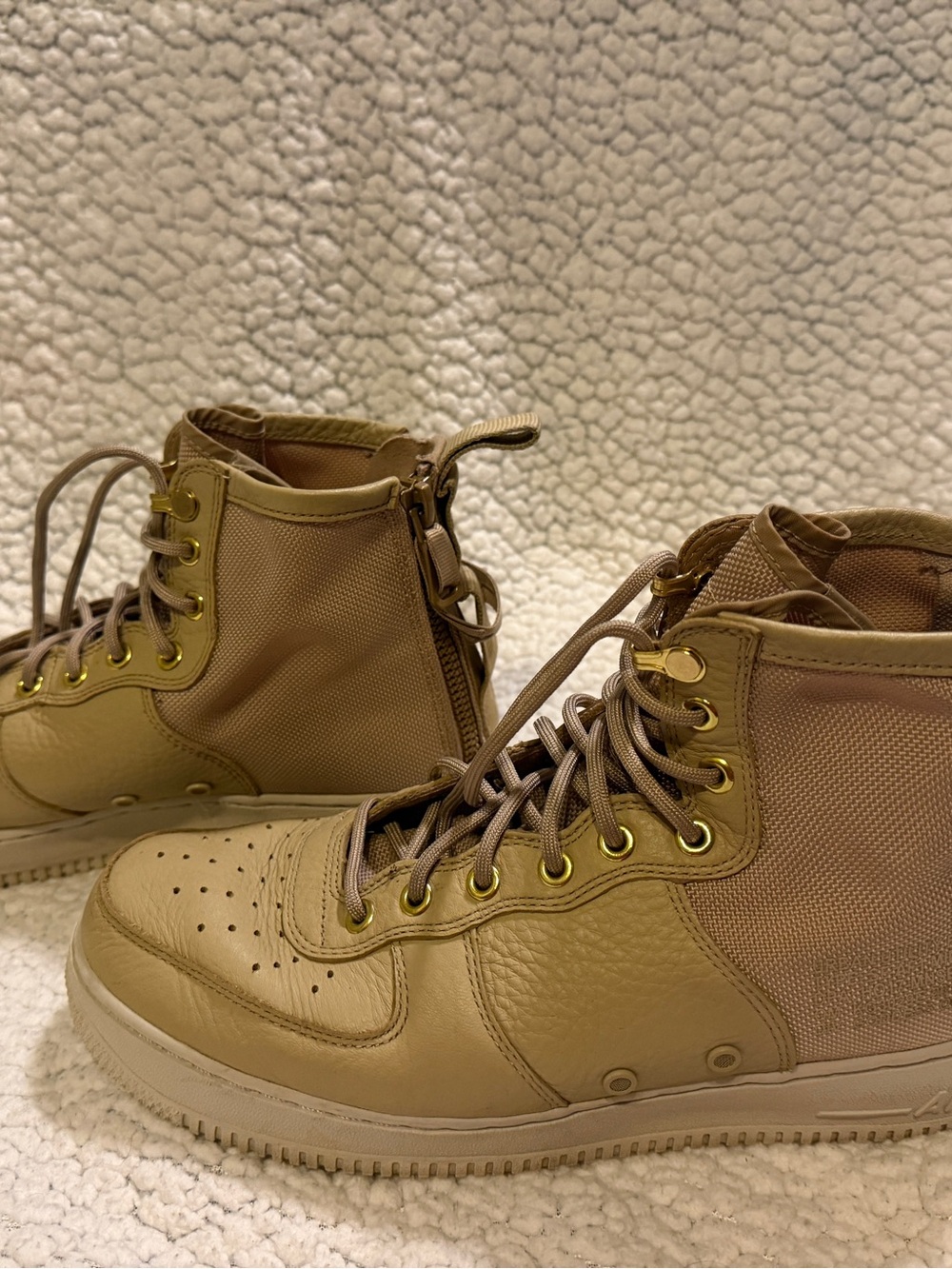 Nike SF A1 (Special Field Air Force 1 ) Men's Tan High-Top Athletic Boots